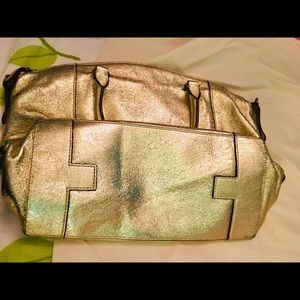 Tory Burch purse - used but in good condition